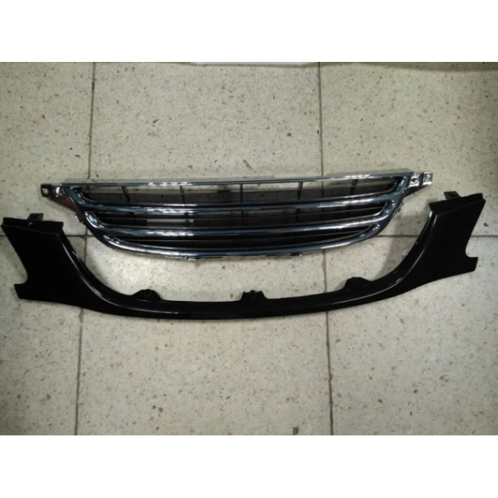 Toyota Avensis 1998-2000 Ön Panjur Nikelajlı Alt Plastiği İle Birlikte) Komple (Tyg) (Adet) (Oem No:5310005010)