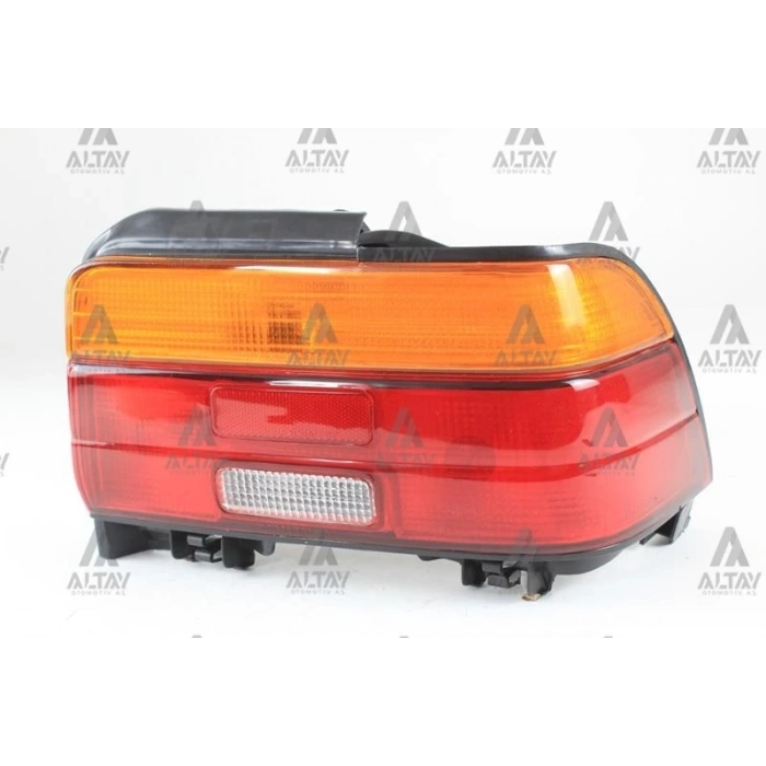 Stop Lambası Corolla 1993--1998 Sedan Sağ (Oem No:81550-1A821) (Adet)