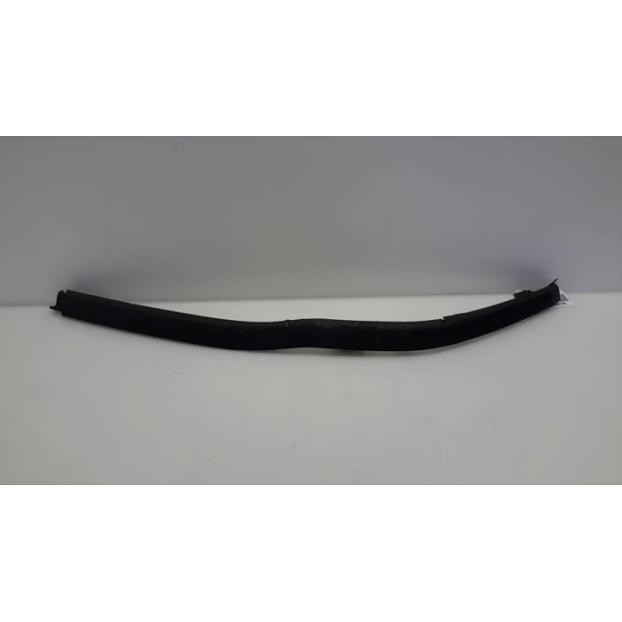 Tampon Corolla 2003-2006 Bıyıgı Sol Oem No: 76852-02070