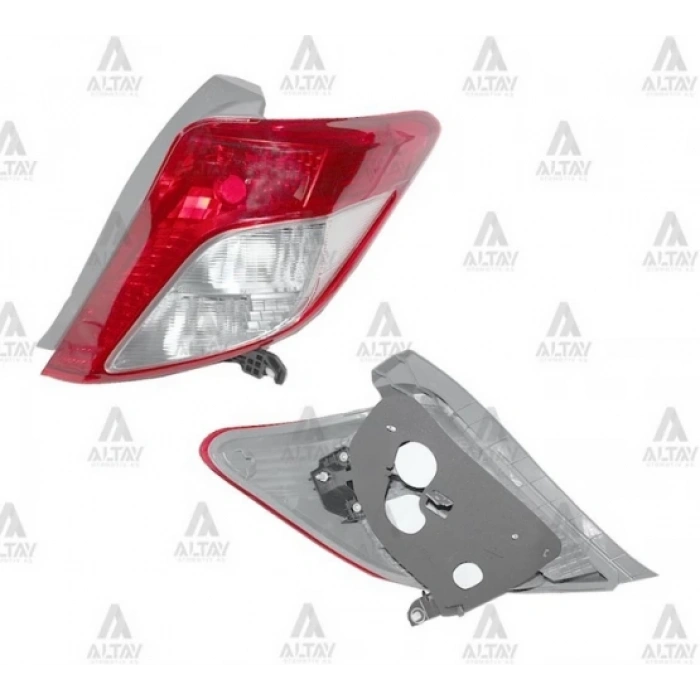 Toyota Yaris 2011-2013 Stop Lambası Duysuz Sağ (1 Adet) (Oem No: 81551-0D370)