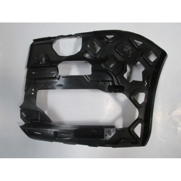 Volkswagen Caddy 2015-2018 Ön Tampon Bağlantı Braketi Büyük Sol (Yan Kulağa Takılan)(Maxı Van)(Tyg) (Adet) (Oem No:2K5807723B)