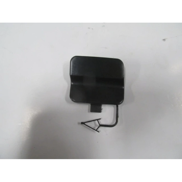 Volkswagen Cc- 2013-2017 Arka Tampon Çeki Demiri Kapağı  Oem No: 3C8807441A