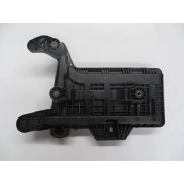 2006-2010 Volkswagen Jetta 5 Akü Koruyucu Plastiği Alt Gövdesi (Bfn) (Adet) (Oem No:1K0915333H)