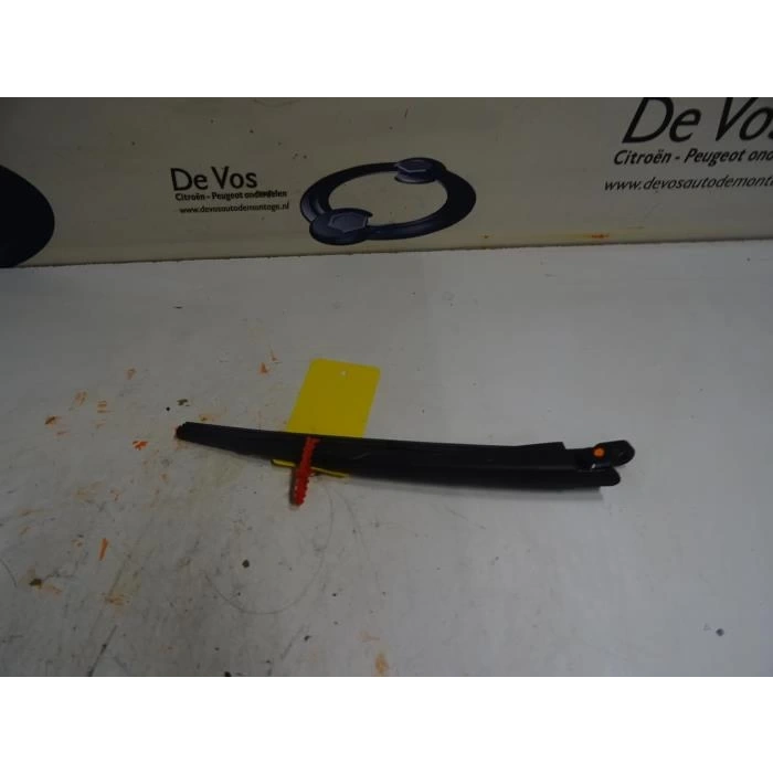 Arka Silecek Kolu Psa 3008 B.M 2016- (Oem No: 1618095880)