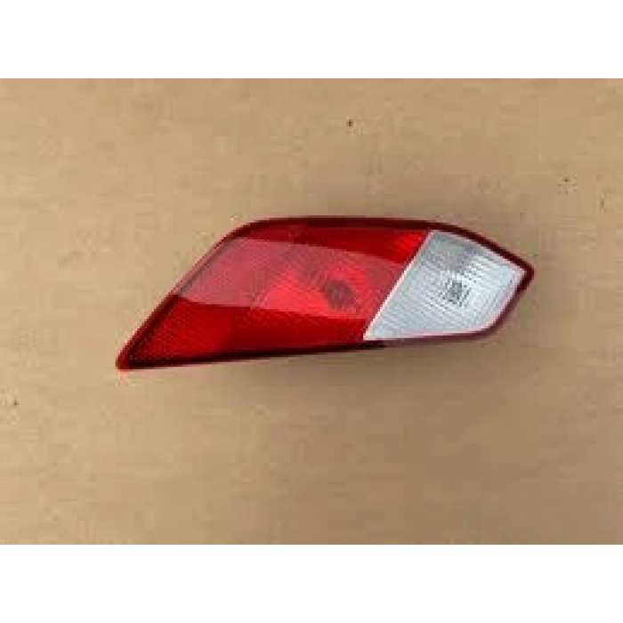 Arka Sıs Lambası Psa 308 (P5) B.M 2021- (Oem No: 9835303480)