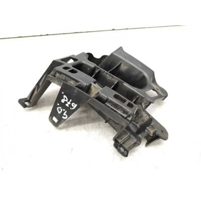 Arka Tampon Ayagı : Sağ Opel Corsa F Bm 20- (Oem No: 9829333680)