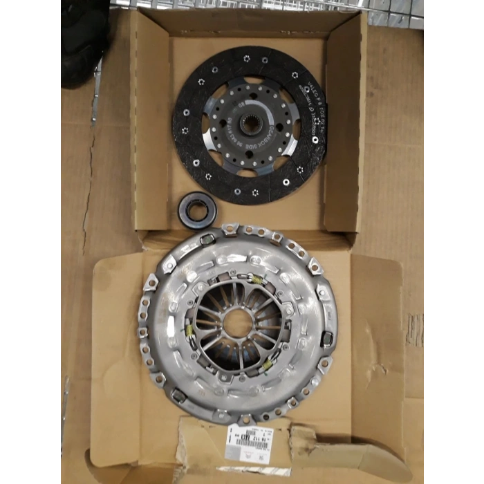 Debrıyaj Setı Psa 407 2.0 Hdı/Dw10Bted4 04- (Oem No: 1611271680)