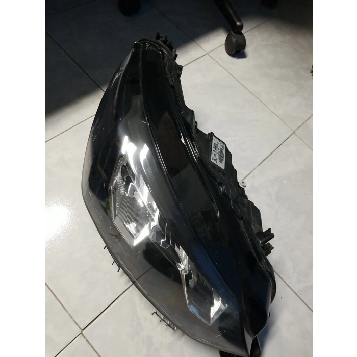 Far Sağ Psa 2008 (P24E) B.M 2019- (Oem No: 9833036180)