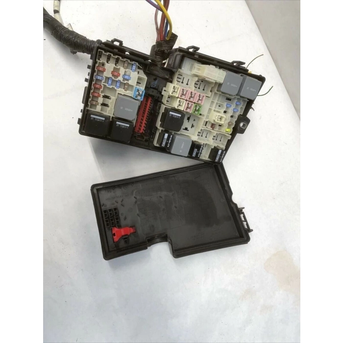 Kapak - Sıgorta Kutusu Ford Focus Bm 11- (Oem No: Av6T 14A076 Ab)