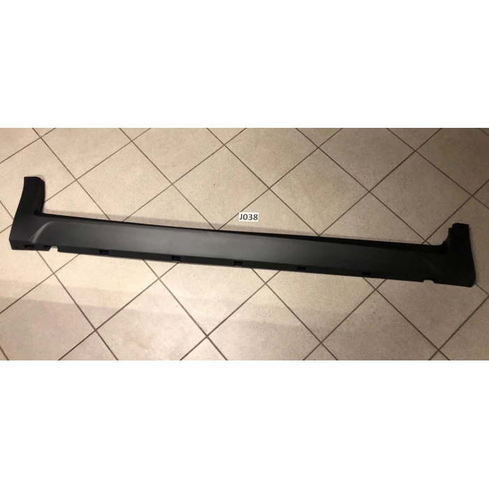 Marşpiyel  Bakalıtı : Sağ Sıyah Opel Crossland X Bm 17- (Oem No: Yq007146Xt)