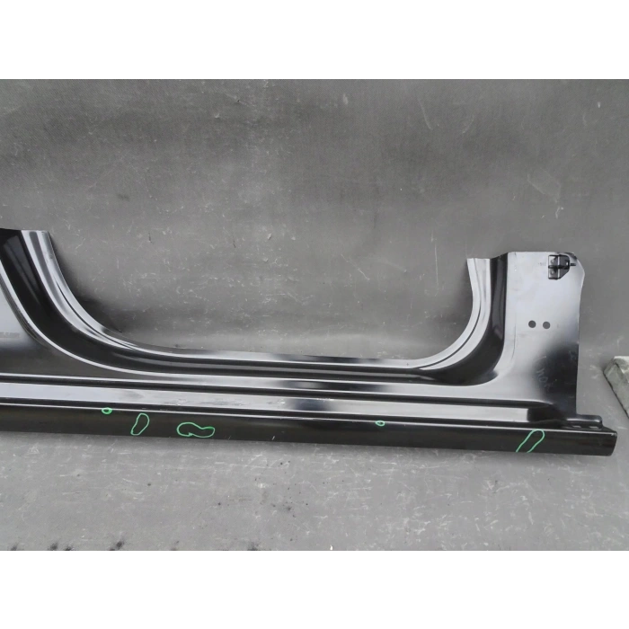 Marşpiyel  Sacı : Sağ Opel Insıgnıa B Bm 18- (Oem No: Yr00677780)