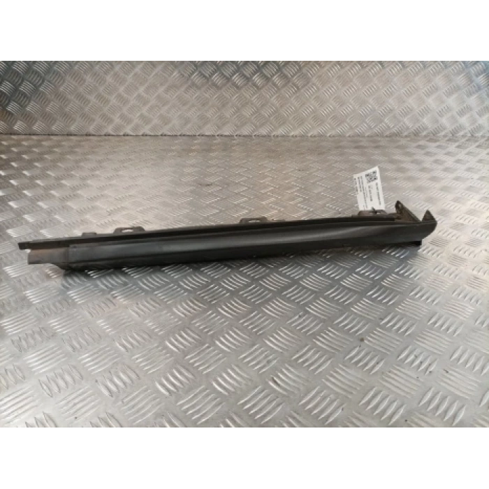 Marşpiyel  Bakalıtı Arka Sol Kapılı Ford B460 Transıt Courıer Bm 14- (Oem No: Et76 101A05 Af)