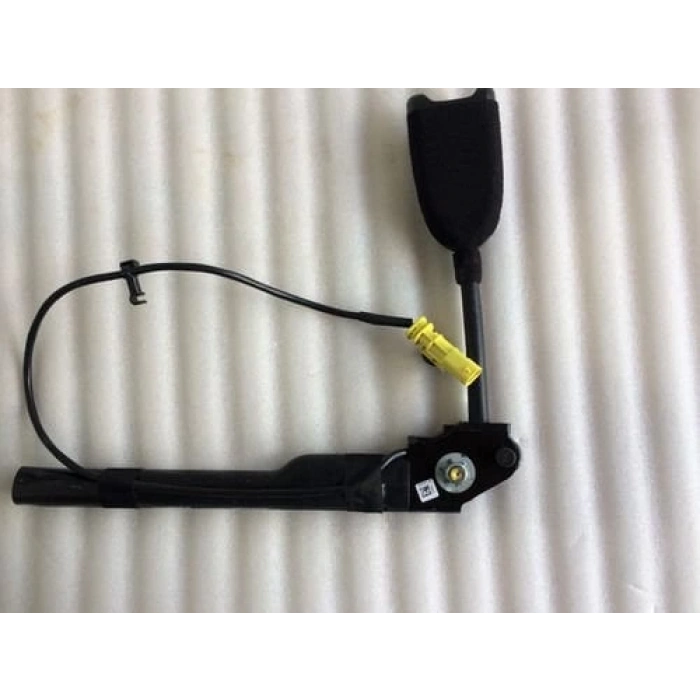 Ön Emnıyet Kemer Gerıcı : Sağ Opel Cruze Bm 14-17 (Oem No: 13355298)