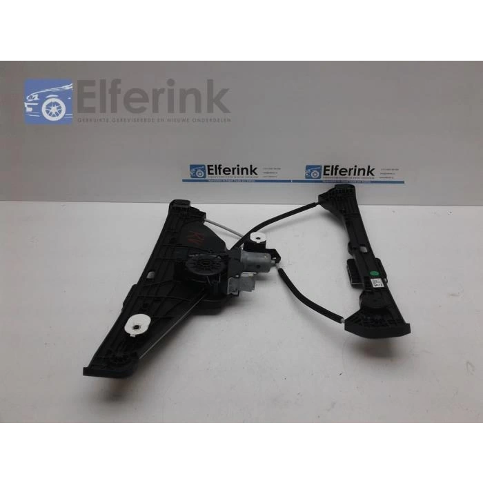 Ön Kapı Cam Krıkosu : Sağ Motorlu Opel Corsa F Bm 20- (Oem No: 9829043380)