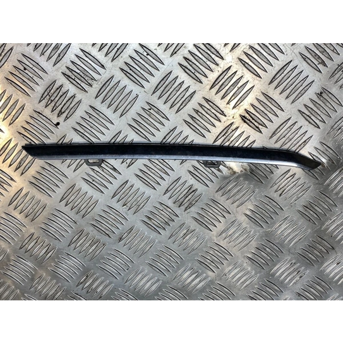 Panjur Çıtası Ön Sağ Krom Nıkelaj Opel Corsa F Bm 20- (Oem No: 9830283080)