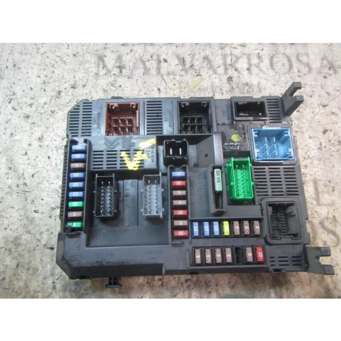 Sıgorta Kutusu (Bsı) Psa 301 B.M 2012- (Oem No: 1611427280)