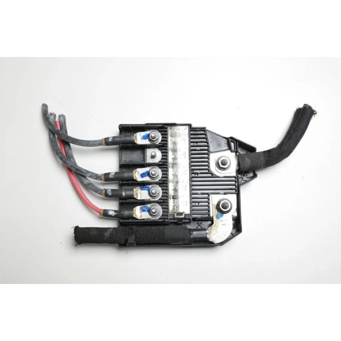 Sıgorta Kutusu Psa 3008 (P84E)/5008 (P87E)/508 (R8)/Partner Vu (K9)/Rıfter (K9) B.M 18- (Oem No: 9811879680)