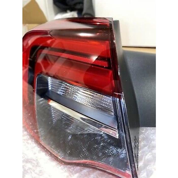 Stop Lambası Dış : Sol Halojen Opel Insıgnıa B Bm 18- (Oem No: Yr00147780)