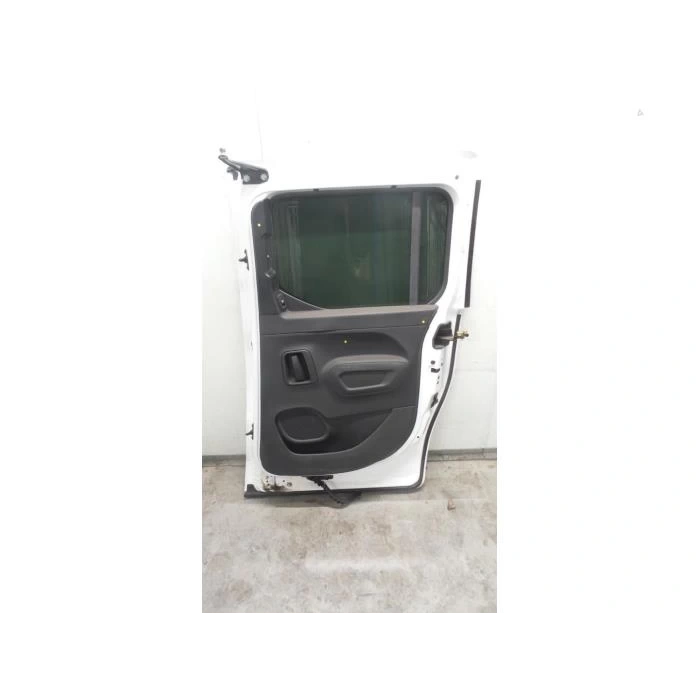 Sürgülü Kapı (Sag) Psa Partner Tepee B.M 08- (Oem No: 9831177480)