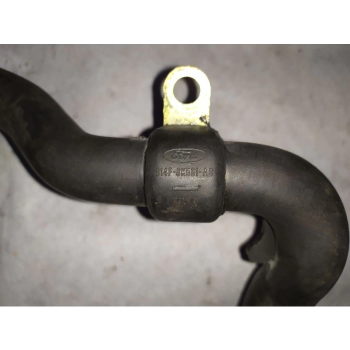 Termostat Su Gırıs Hort Ford Transıt V83 Bm 01- (Oem No: 914F 8K561 Ab)