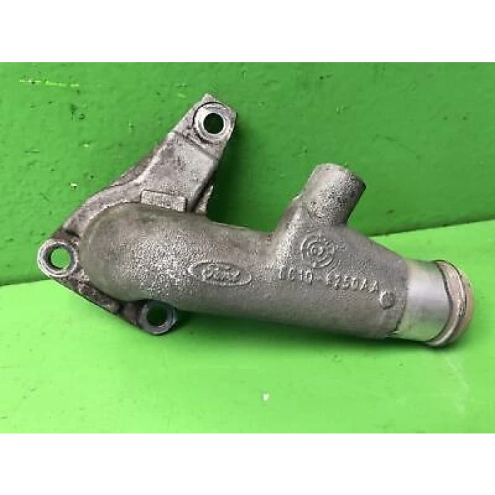 Sılındır Kapak Su Çıkıs Borusu Ford Transıt V347 Bm 06- (Oem No: 6C1Q 8250 Aa)