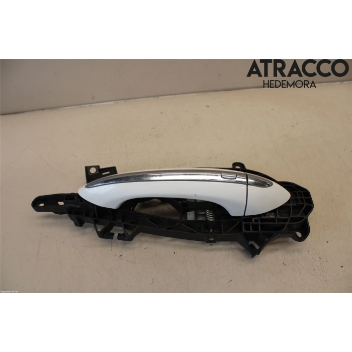 Ön Kapı Dıs Açma Kolu Krom Serıtlı Anahtarsız Gırıs Ve Çalıstırma Içın Opel Insıgnıa B Bm 18- (Oem No: 42694913)