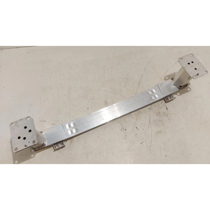 Tampon Demırı Ön Psa 3008/5008 B.M 2016- (Oem No: 9824513680)