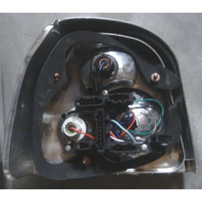 Volkswagen Golf 3 1992-1998 Modifiye Stop Lambası Sağ - Sol Set 2 Parça Nikelajlı Şeffaf Camlı (Tyc) (Adet)