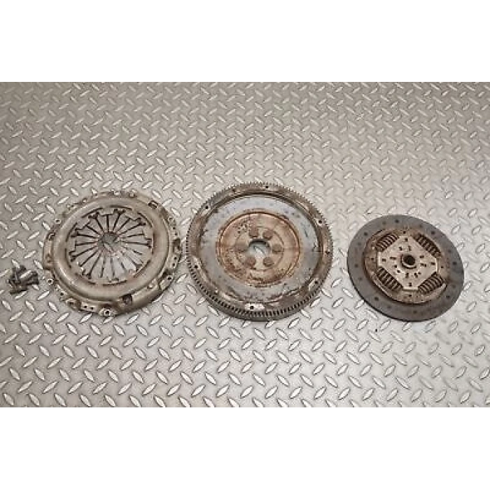 Debrıyaj Setı 623353900 / 3000950654 Vw Polo-Ibıza-Fabıa-A1 Cfwa 1,2 Tdı 10- (Oem No: 03P141025)