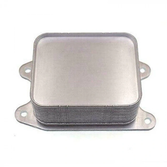 Golf7 Tiguan A1 A3 Leon 2013  Yağ Soğutucusu 101050 (Oem No:04E117021C)