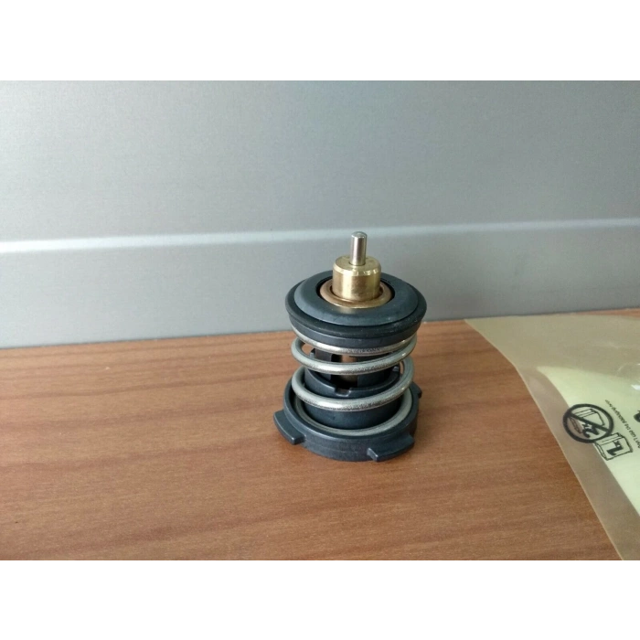 Termostat 87°C / Th59787G1 Vw Golf7-Polo-A3-Leon-Octavıa Cukb-Czba-Czbc-Cjzb-Cyva 1,2 Tsı-1,4 Tsı-1,5 Tsı 13- (Oem No: 04E121113G)