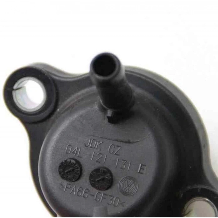 Su Flansı Golf7 / A3 / Leon / Passat / Tıguan / Caddy 13Sonrası Clha-Clhb-Dcxa-Crlb-Crkb-Cuvc-Cxxb-Cxfa-Cxha-Cxhb-Cxga-Cxgb 1.6 Tdı-2.0 Tdı (Oem No: 04L121131E)