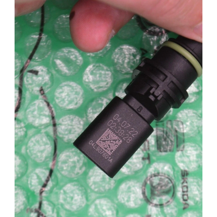 Sensör Eksantrik Devir Golf7 / A3 / Leon / Passat / Tiguan / Caddy 13Sonrası Clha-Clhb-Dcxa-Crlb-Crkb-Cuvc 1.6 Tdi-2.0 Tdi (Oem No: 04L907601A)