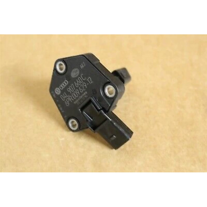 Sensör Yağ Seviye Caddy / Golf6 / Golf7 / Jetta / A3 / Leon / Passat / Polo / Q3 10Sonrası Cfwa-Cayd-Cayb-Cayc-Clhb-Crka-Cxxa 1.2 Tdi-1.6 Tdi-2.0 Tdi (Oem No: 04L907660C)