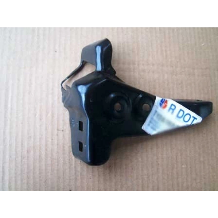 Toyota Avensis 1997-2000 Tampon Demiri Sağ (Oem No: 52 145 20200)