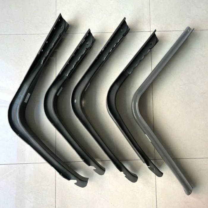 Çamurluk Dodiği Ön Sol Füme Opel Mokka Bm 13- (Oem No: 1101105)