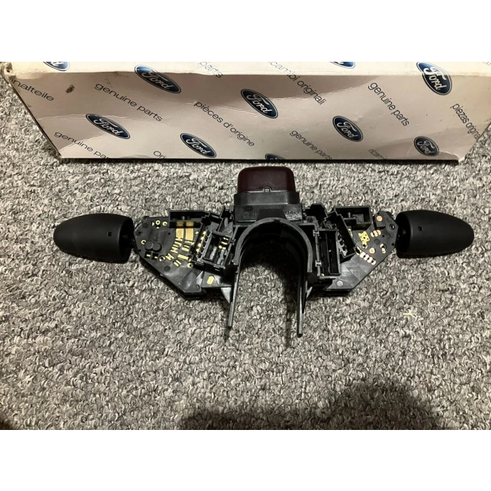 Çamurluk Davlumbazı Ön Sağ Opel Adam Bm 13- (Oem No: 1101191)