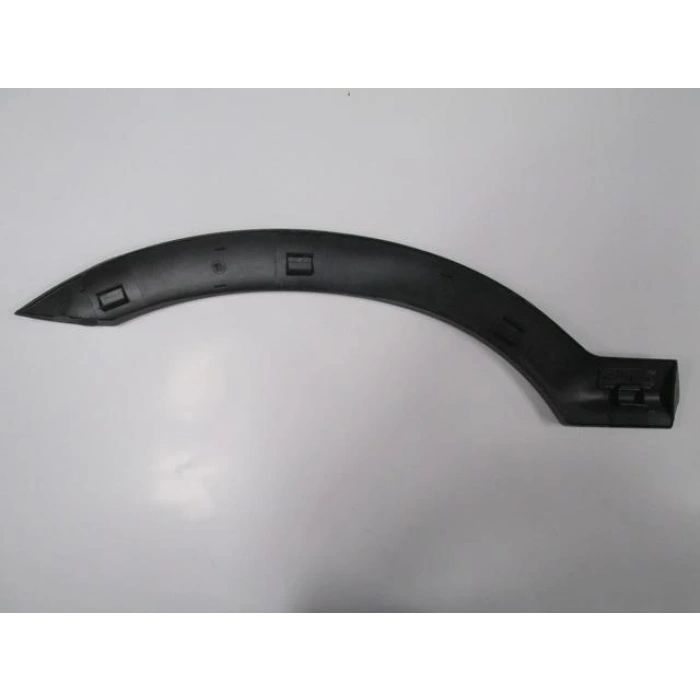 1999-2004 Opel Zafira Ön Çamurluk Ağzı Plastiği Sağ Siyah (Adet) (Oem No:1106006)