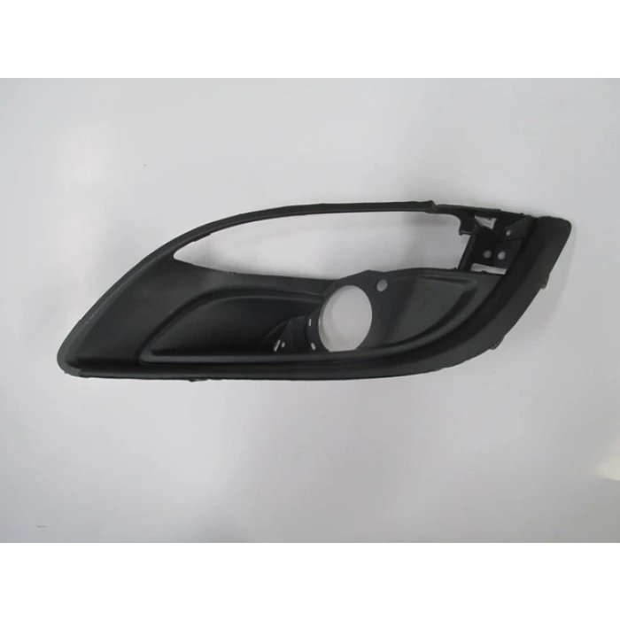 Opel Astra J Sedan 2012-2020 Ve Hatchback Sis Lamba Kapağı Sol - Sinyal - Delikli - Çıta Deliksiz (Oem No: 1223289)