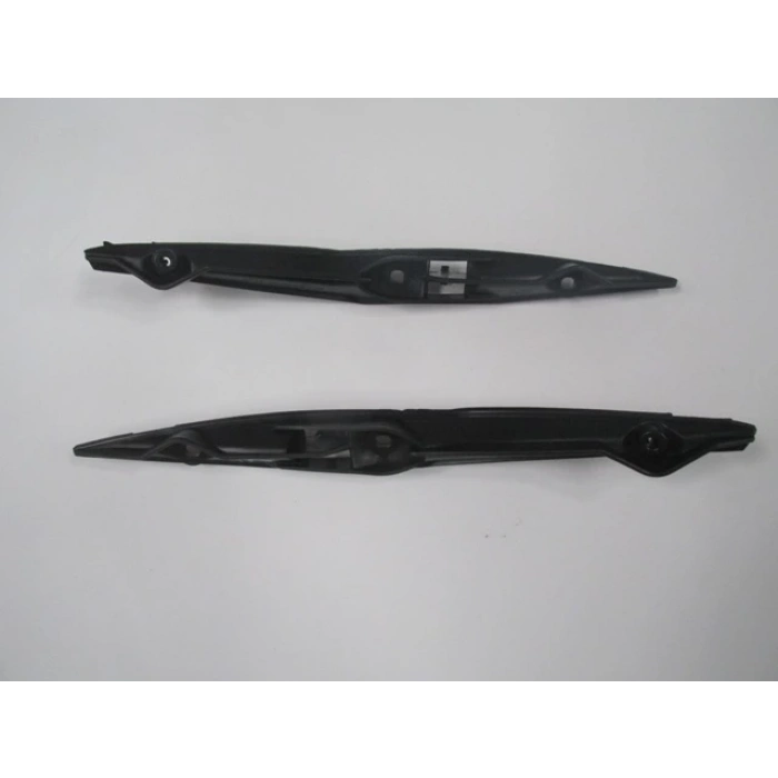 Ford Focus Sedan 1998-2005 Ve Hatchback Ön Tampon İç Bağlantı Braketi Sağ - Sol Set (2 Parça) (Adet) (Oem No:1226308)