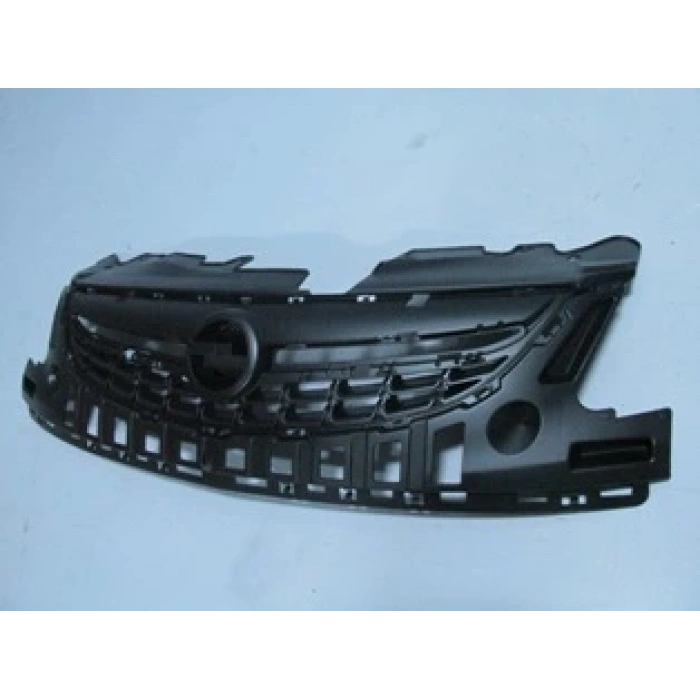 Opel Corsa D 2011-2014 Ön Panjur İç Gövde (Eurobump) (Oem No: 1320180)