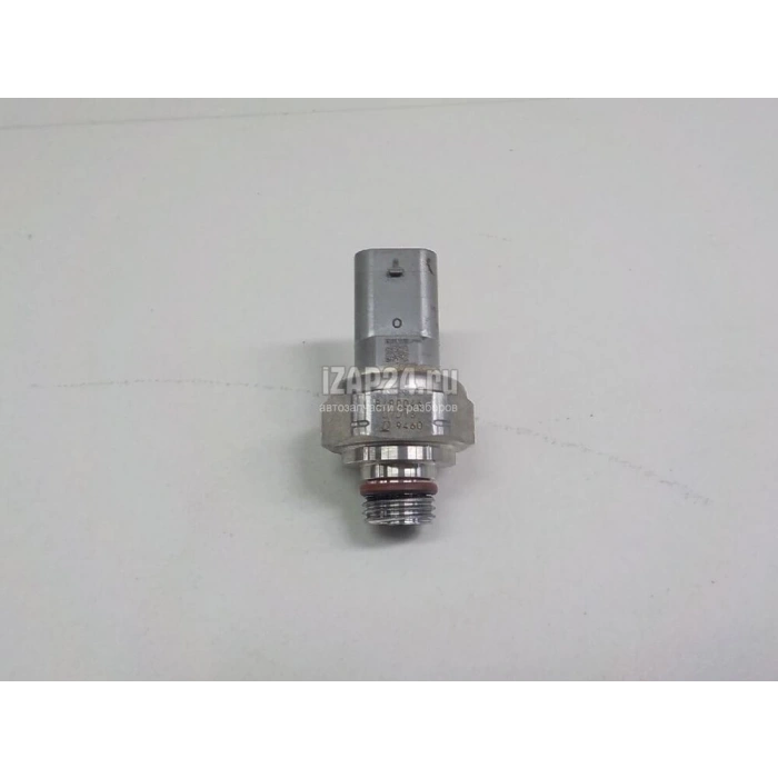 Egzos Basınç Sensörü Bmw G20-G21-G30-G32-G14-G15-G16-X4 G02-X5 G05-X6 G06 B57 17- (Oem No: 13628490046)