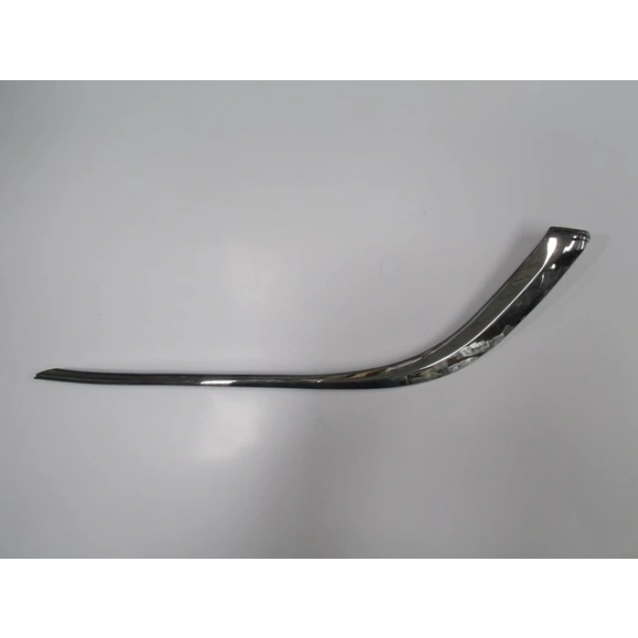 Opel Astra J Sedan 2012-2020 Ve Hatchback Sis Lamba Kapağı Nikelaj Çıtası Sağ (Oem No: 1401018)