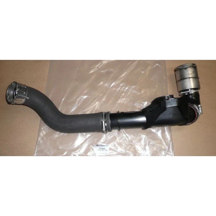 Turbo Borusu Plastık Boru Harıç Renault Master Iıı 2.3 Dci 09- (Oem No: 144603730R)