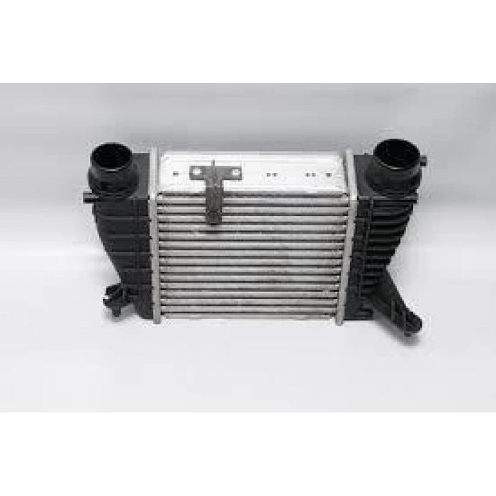Turbo Radyatörü (Intercooler) Clıo Iıı 05-12 / Modus 04Sonrası / 1.5 Dcı Segmanlı Tip Brazıng (Oem No: 144618748R)