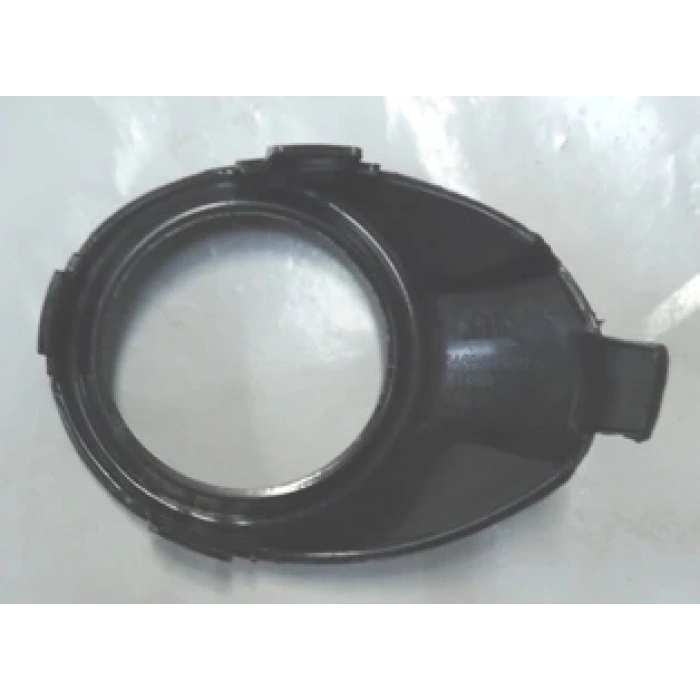 Ford Fiesta 2009-2013 Sis Lamba Kapağı Sağ Siyah Delikli (Bfn) (Oem No: 1531751)