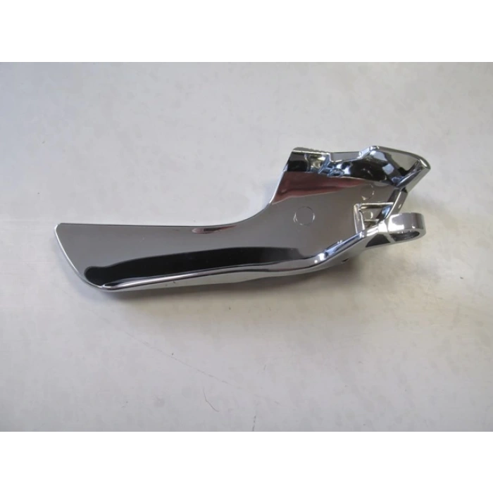 Alfa Romeo Gıulıetta- 11/20; Ön Kapı İç Açma Kolu Elceği (Kulbu) Sol Nikelajlı (Oem No: 156092167)