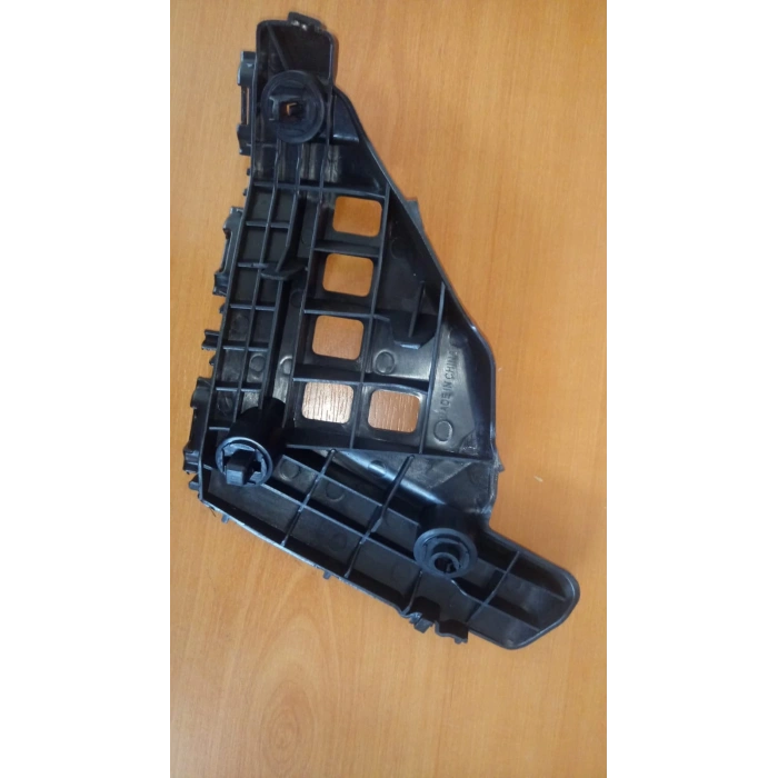 Tampon Braketi Corolla 13-16 Ön Üst Sağ None (Oem No: 1811Brk2052112)