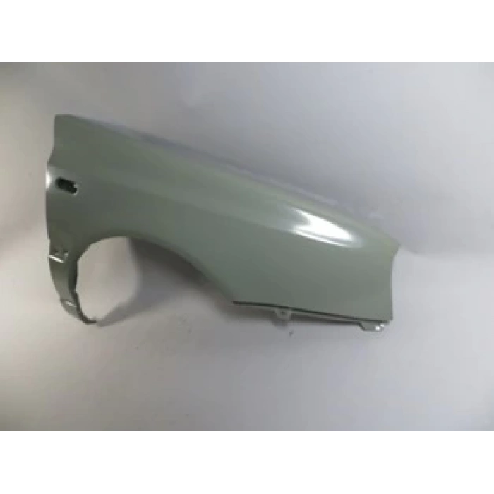 VOLKSWAGEN GOLF- 3- 92/98; ÖN ÇAMURLUK DELİKLİ SAĞ GRİ BOYALI (SIMYI) (Oem No: 1H0821106)