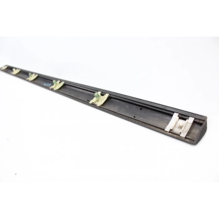 Kapı Bandı Ön Sag 4 Kapılıya Göre Vw Golf3 Bm 90-98 (Oem No: 1H4853516)